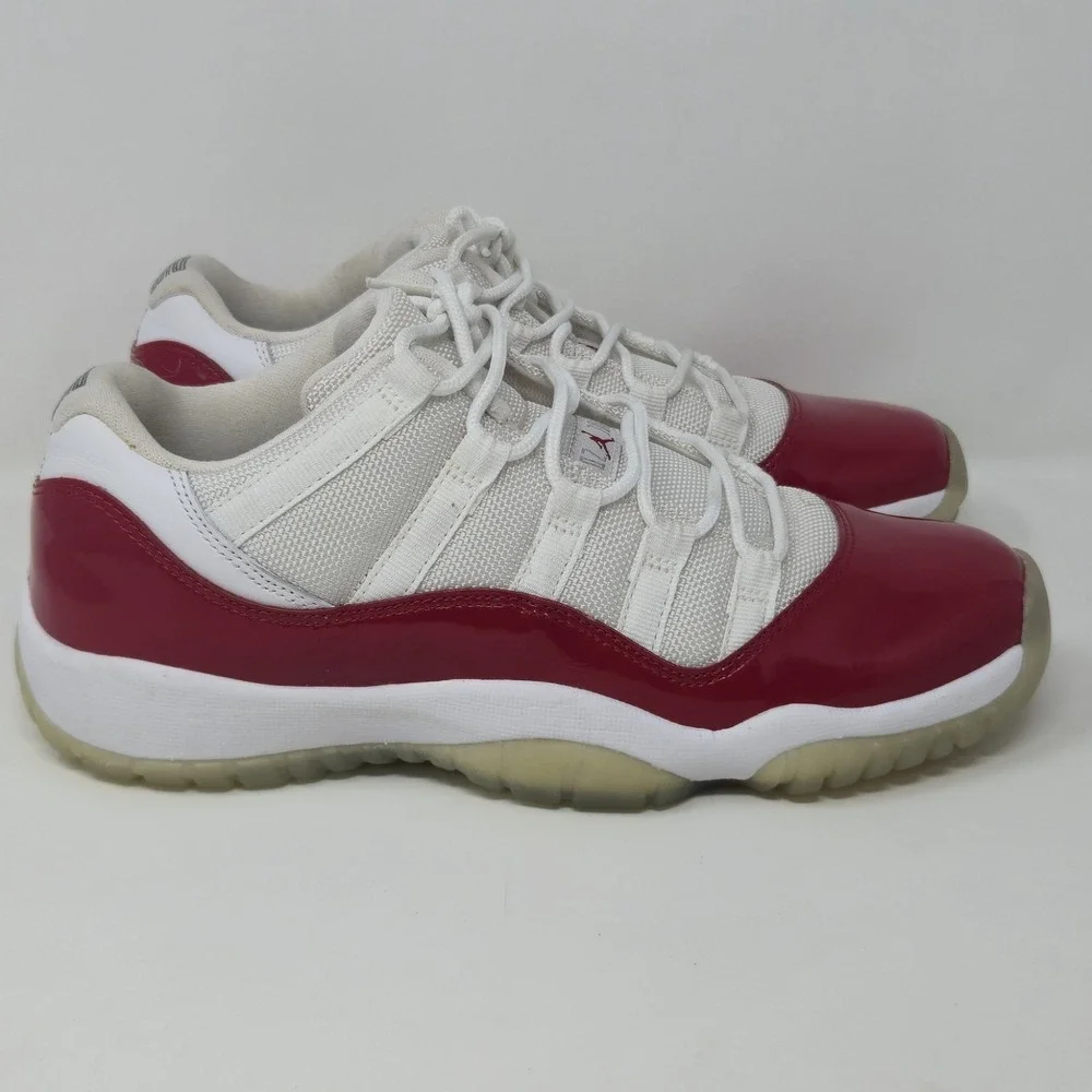 Air Jordan‎ 11 Retro Low Cherry 2016 White Red 528896-102 Size 7Y GS Women 8.5